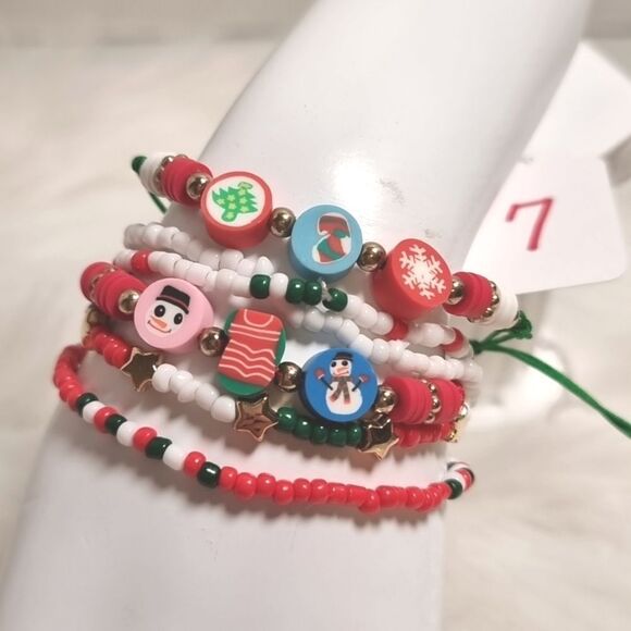 Cb3-7 CHRISTMAS STACKING 6 BRACELET SET charm adjustable - Picture 1 of 4